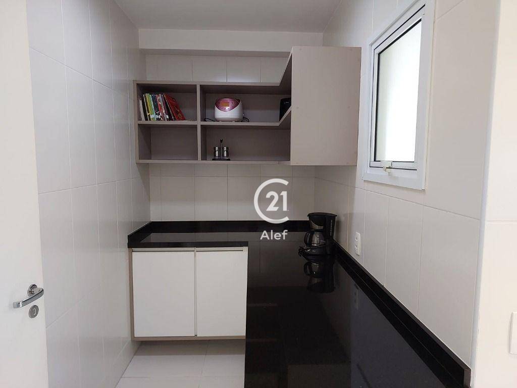 Apartamento à venda com 4 quartos, 241m² - Foto 11