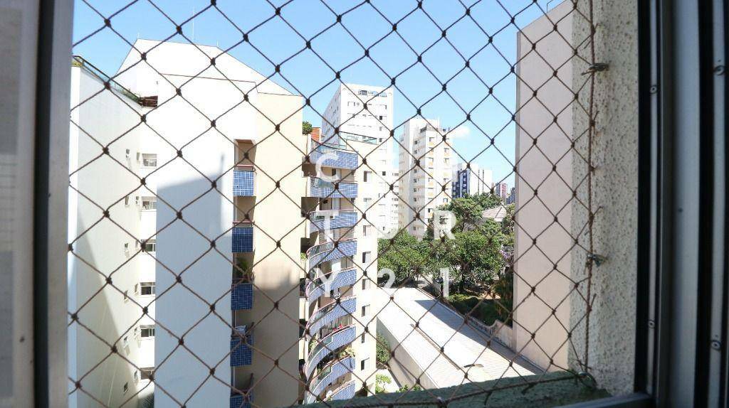 Apartamento à venda com 3 quartos, 100m² - Foto 8