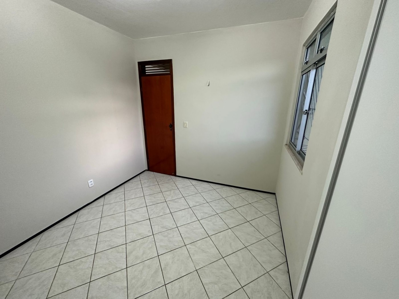 Apartamento à venda com 3 quartos, 121m² - Foto 13
