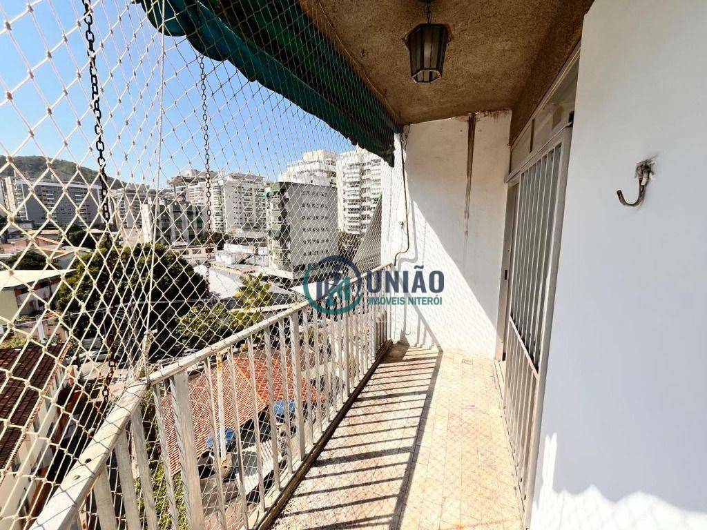 Apartamento à venda com 2 quartos, 66m² - Foto 10