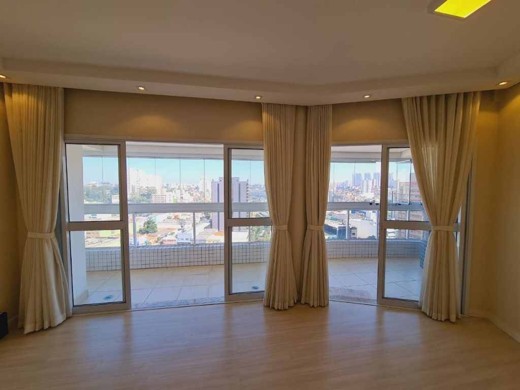 Apartamento à venda e aluguel com 3 quartos, 150m² - Foto 2