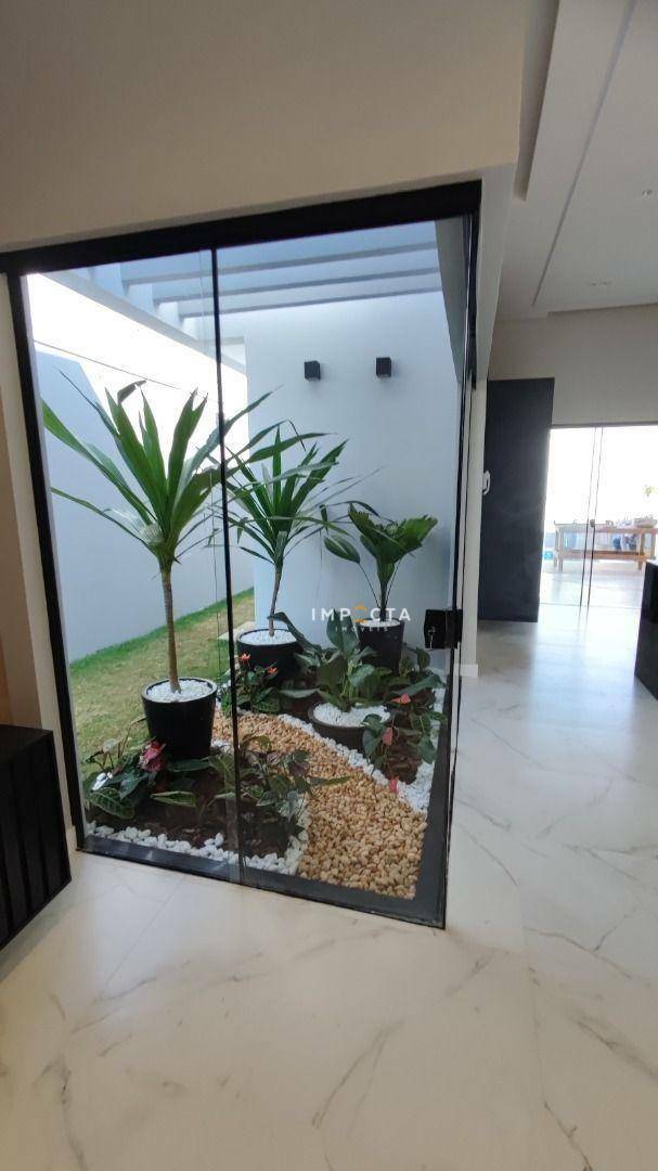 Casa à venda com 4 quartos, 280m² - Foto 14