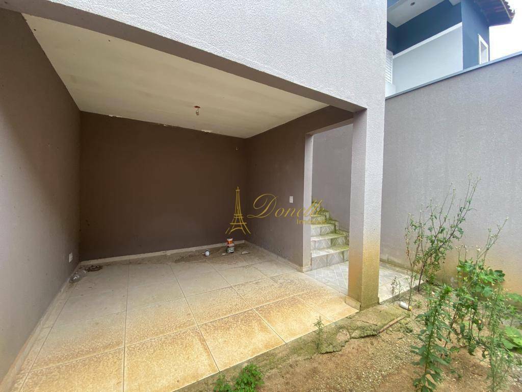 Casa à venda com 2 quartos, 70m² - Foto 16