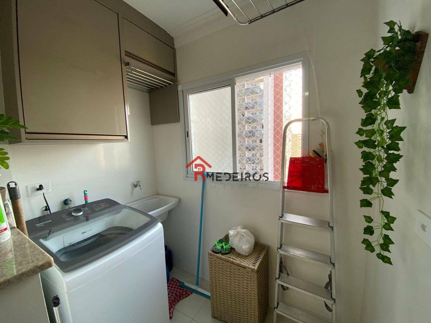 Apartamento à venda com 2 quartos, 75m² - Foto 11