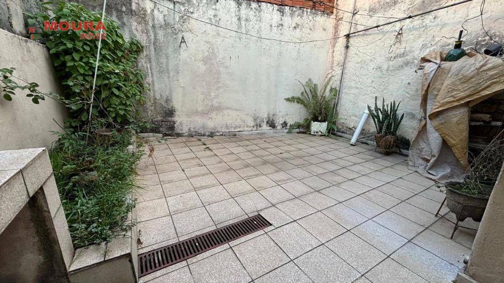 Sobrado à venda com 2 quartos, 145m² - Foto 19