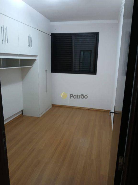 Apartamento para alugar com 3 quartos, 85m² - Foto 19