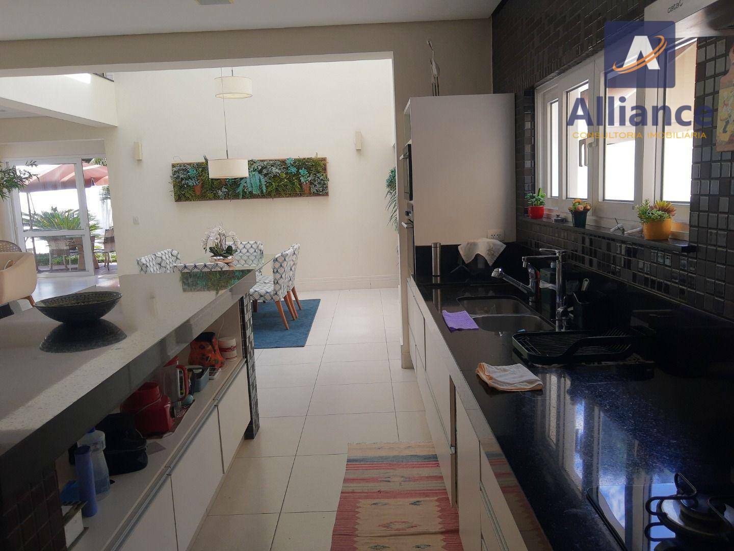 Casa de Condomínio à venda com 4 quartos, 360m² - Foto 8