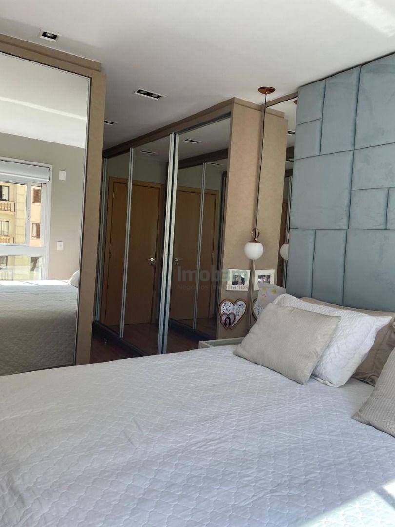 Apartamento à venda com 3 quartos, 119m² - Foto 22