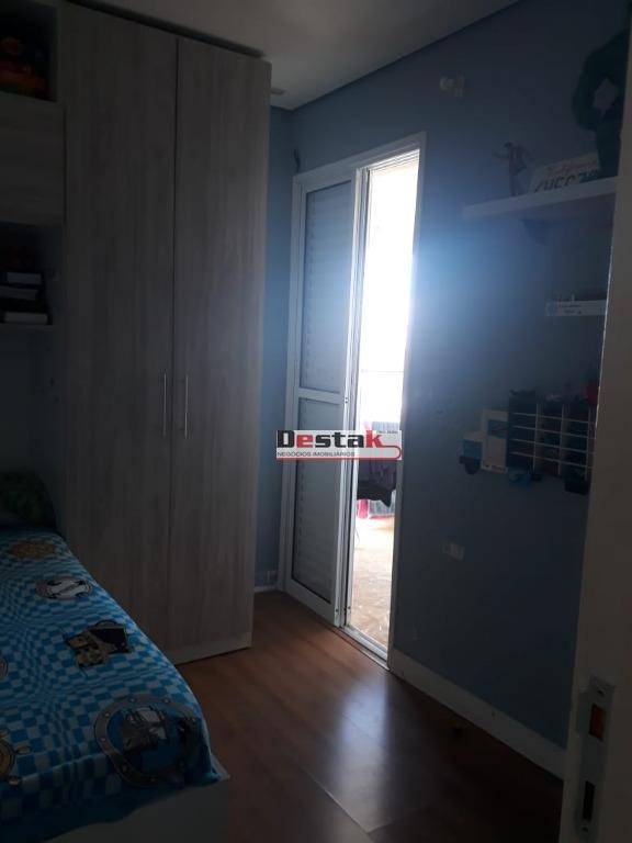 Apartamento à venda com 3 quartos, 70m² - Foto 13