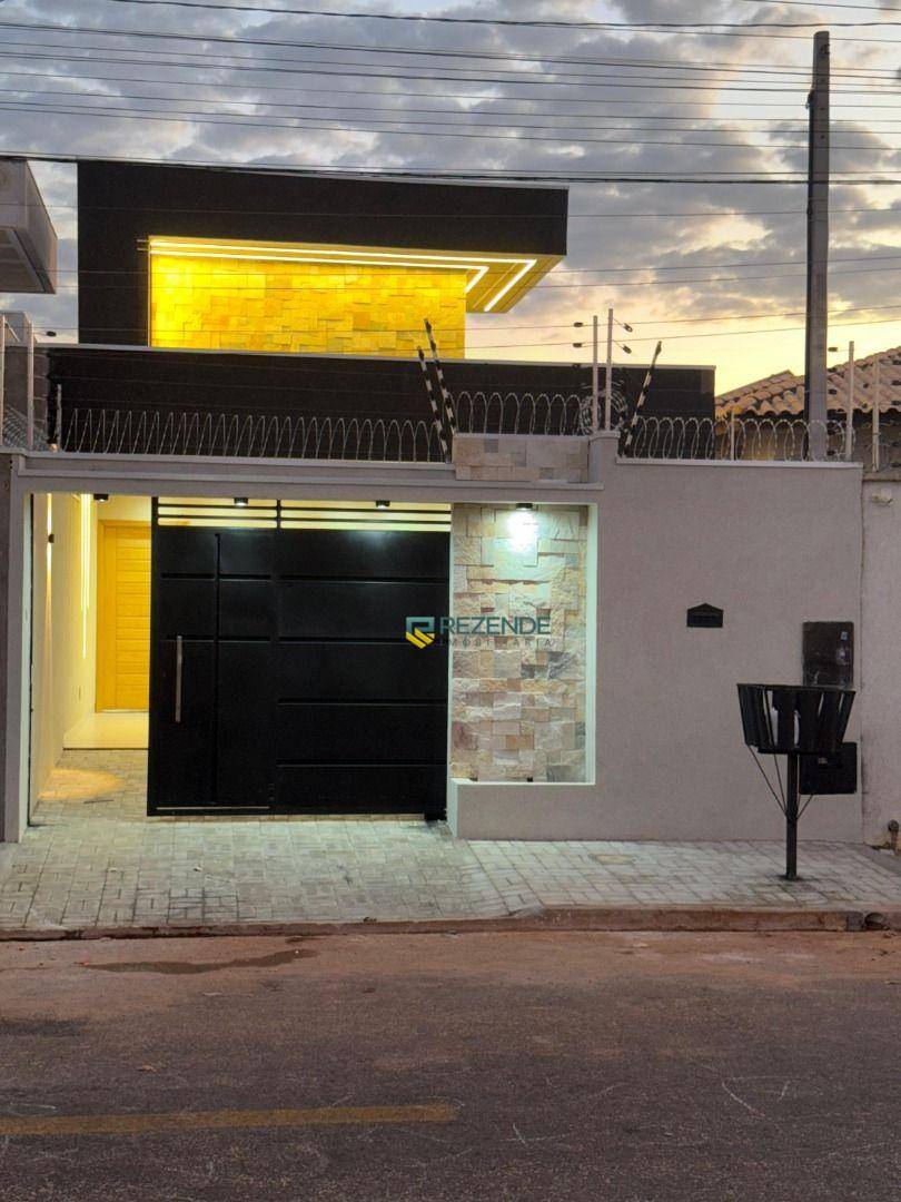 Casa, 3 quartos, 135 m² - Foto 1