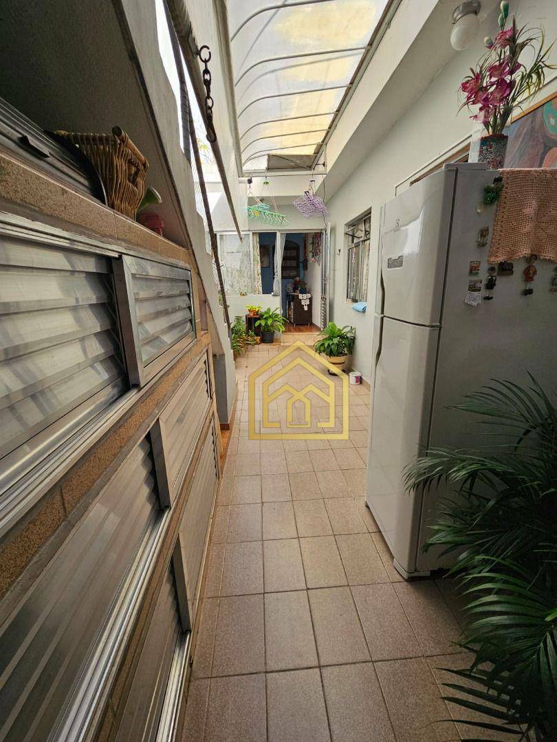 Sobrado à venda e aluguel com 3 quartos, 125m² - Foto 4