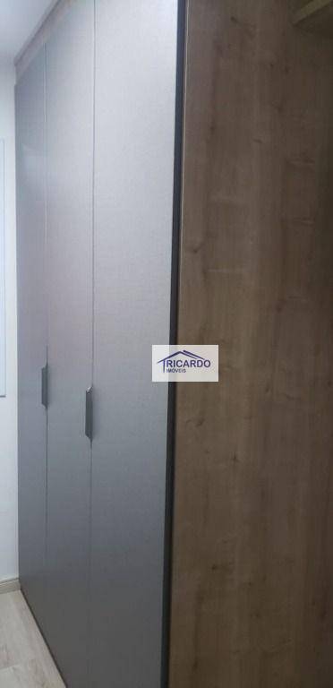 Apartamento à venda com 3 quartos, 81m² - Foto 25