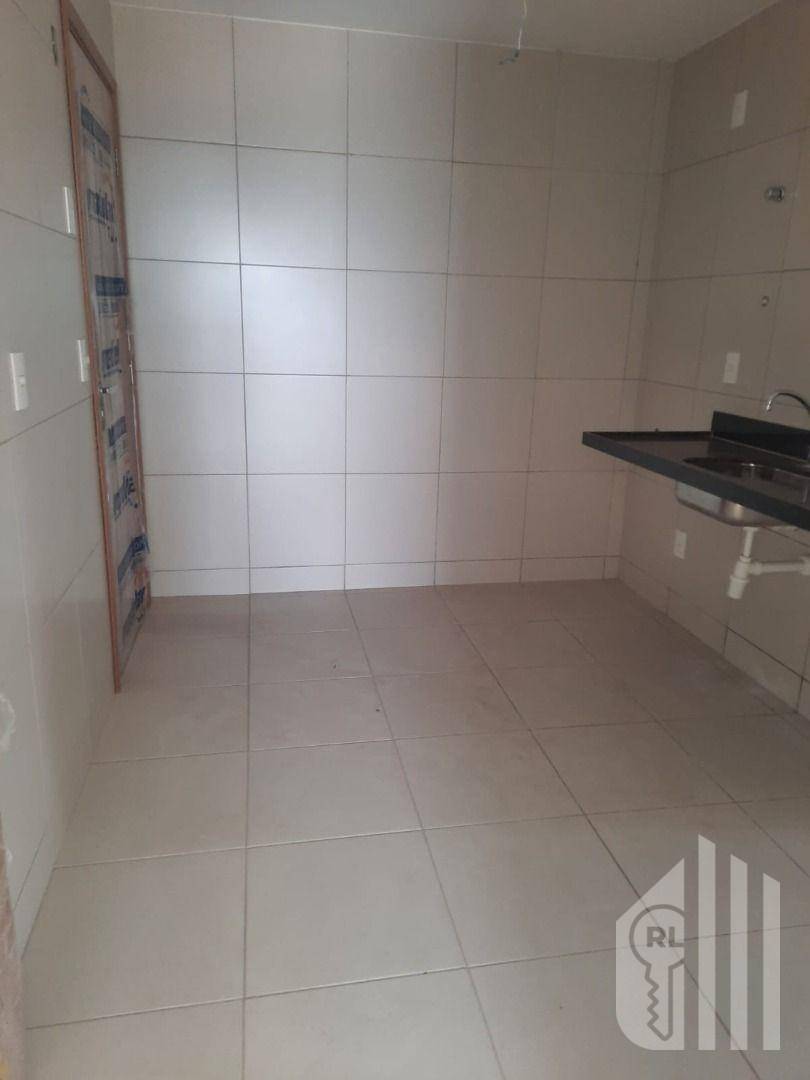 Apartamento à venda com 3 quartos - Foto 13