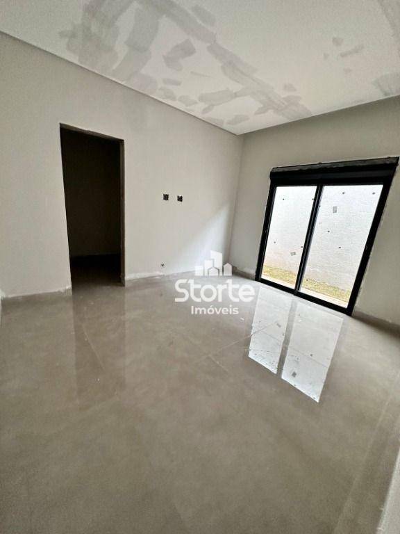 Casa à venda com 3 quartos, 167m² - Foto 4