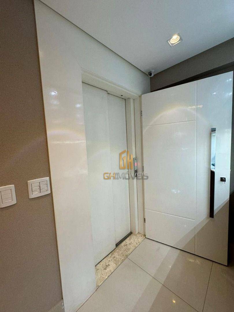 Apartamento à venda com 3 quartos, 111m² - Foto 23