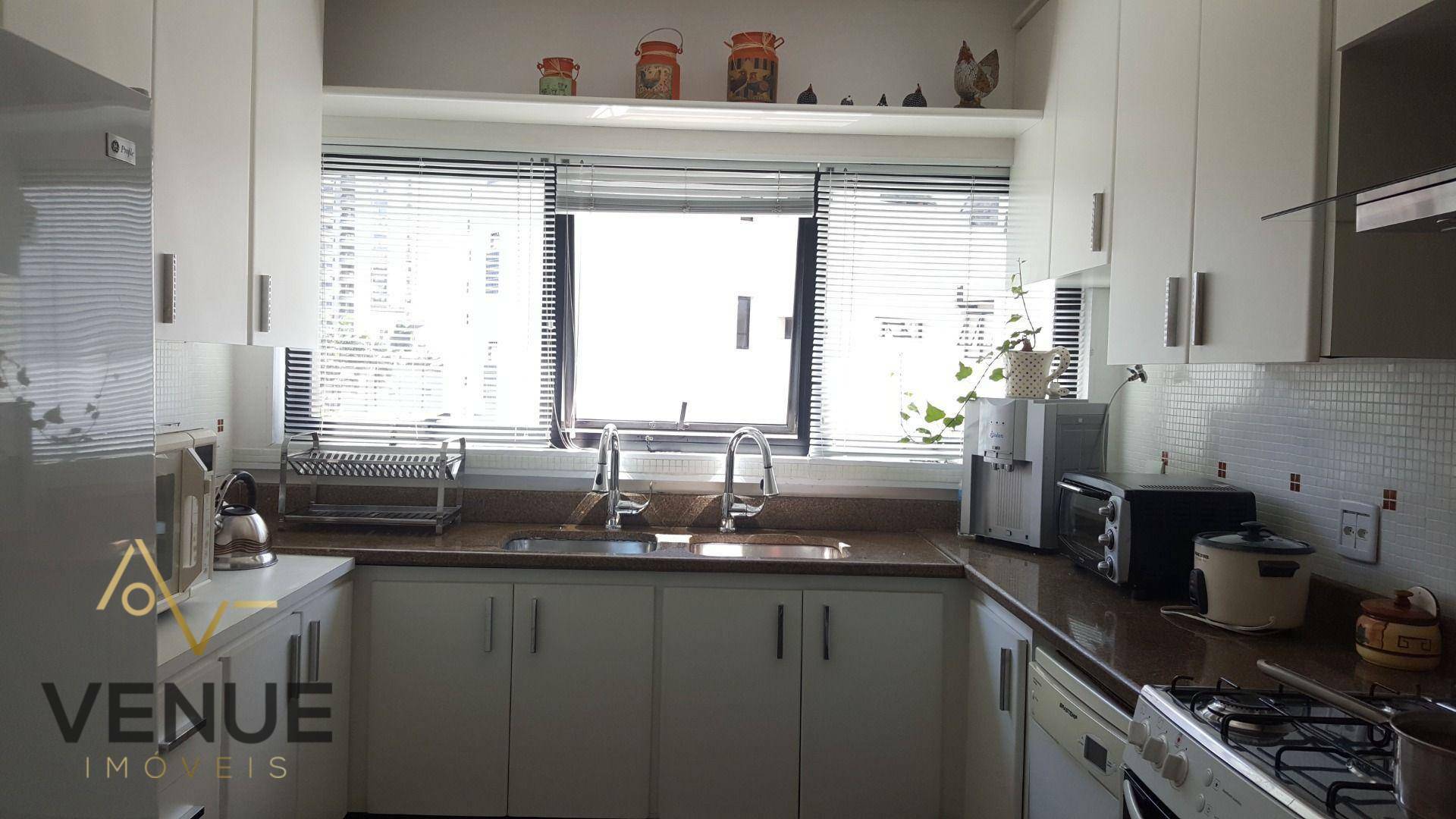 Apartamento à venda com 5 quartos, 300m² - Foto 7