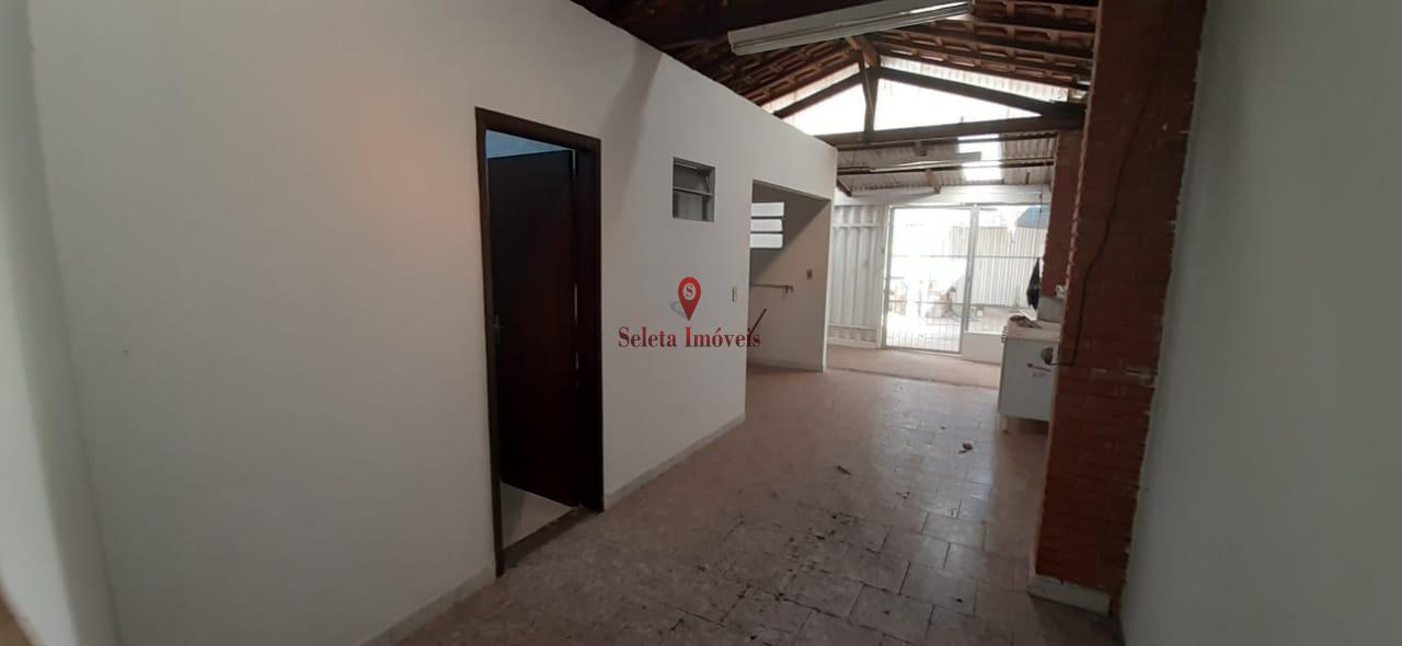 Casa para alugar com 2 quartos, 176m² - Foto 17