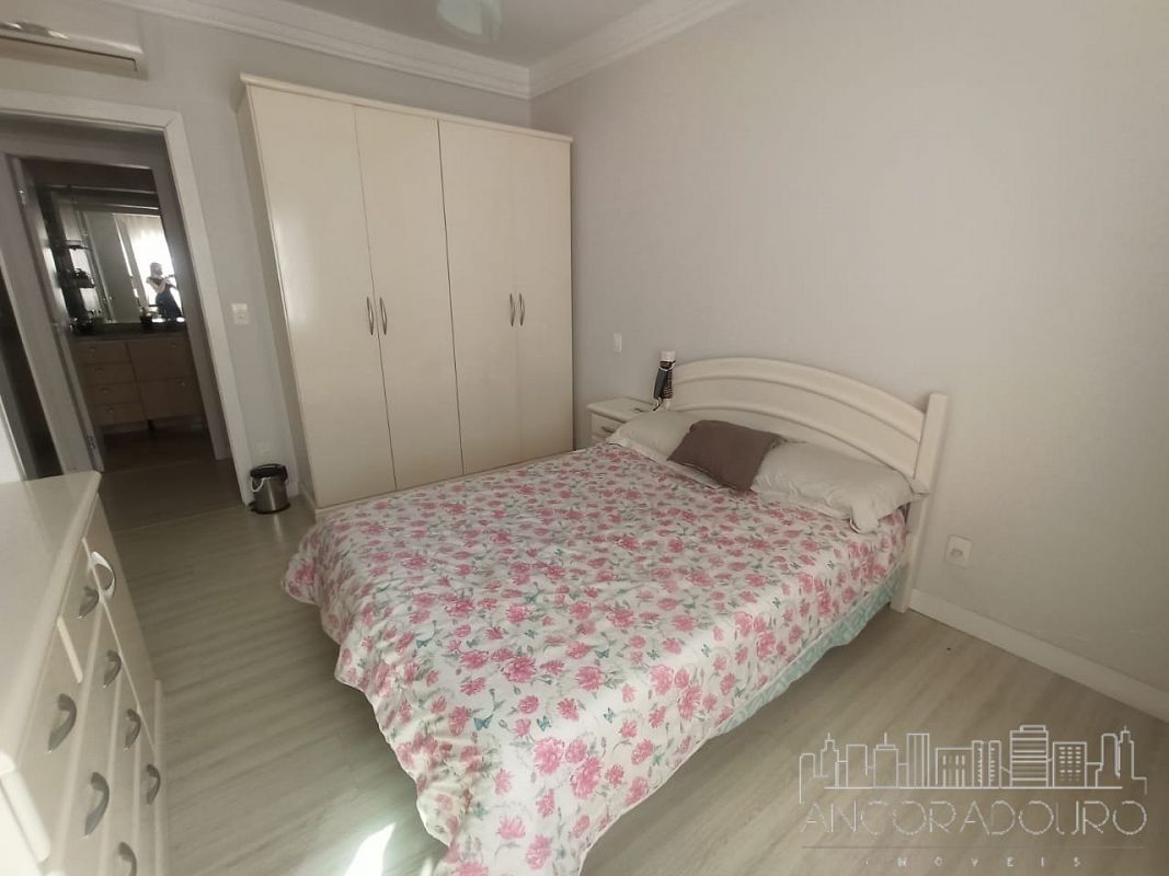 Apartamento à venda com 3 quartos, 130m² - Foto 16