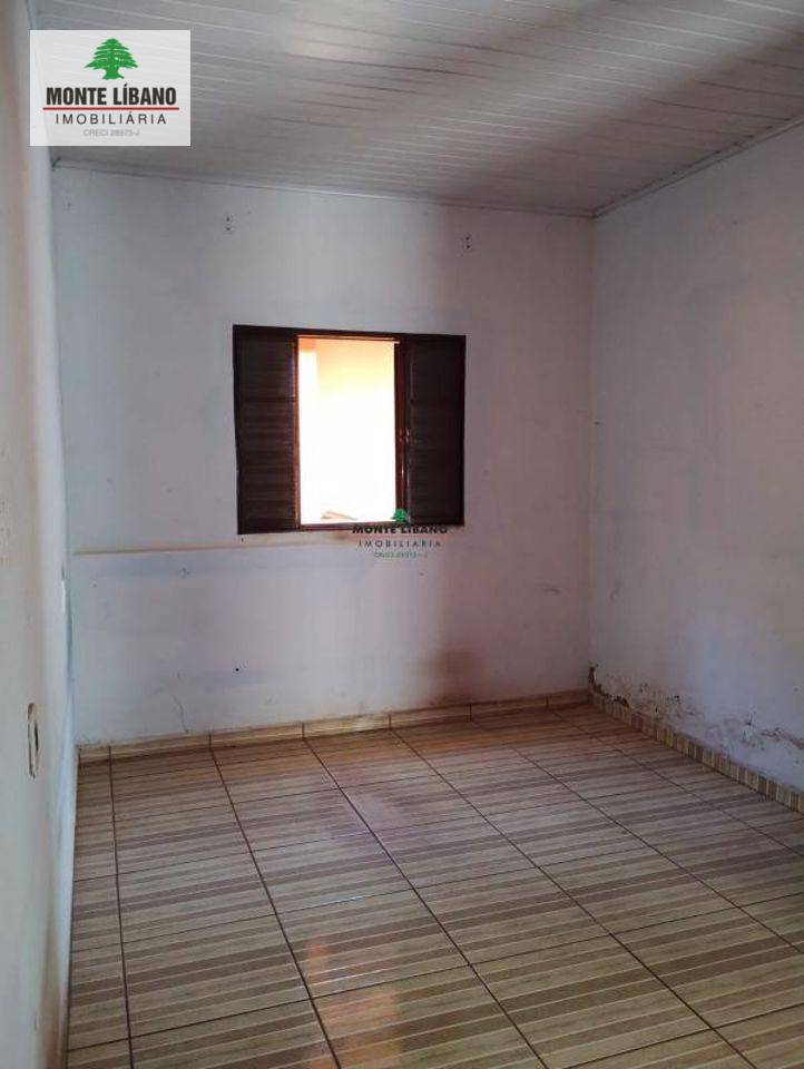 Casa à venda com 4 quartos, 179m² - Foto 1