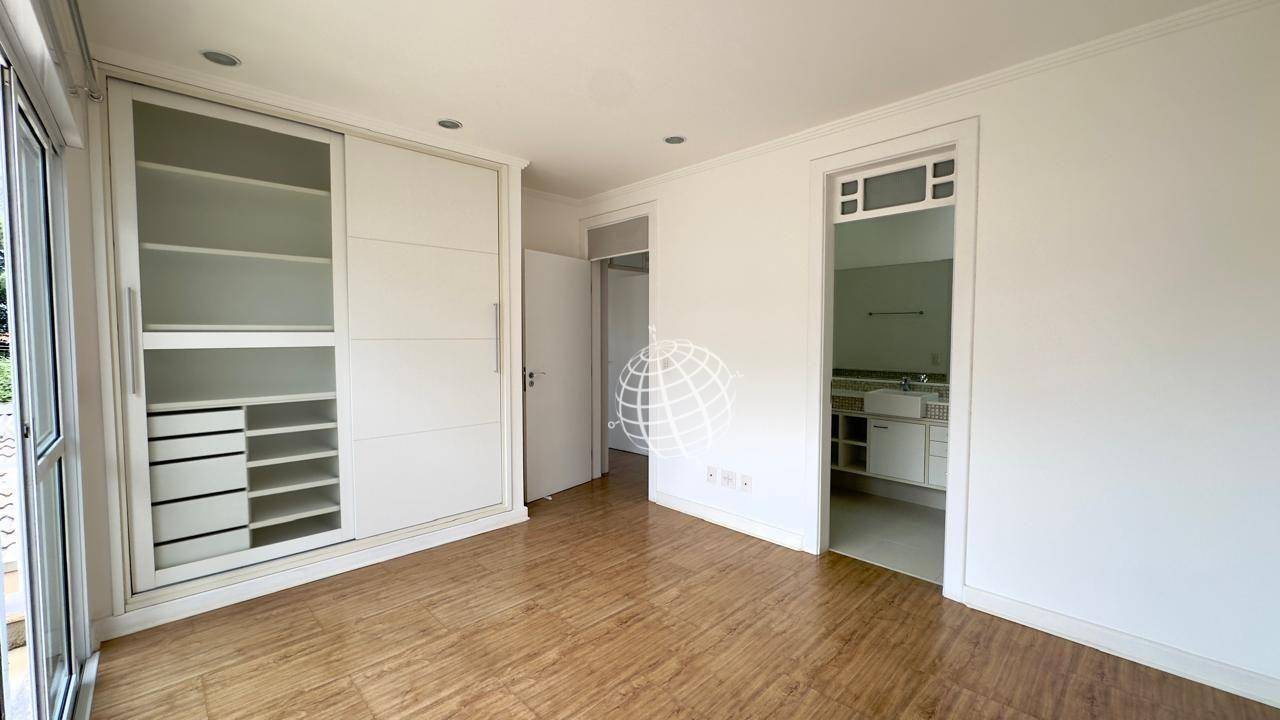 Casa à venda com 4 quartos, 365m² - Foto 31