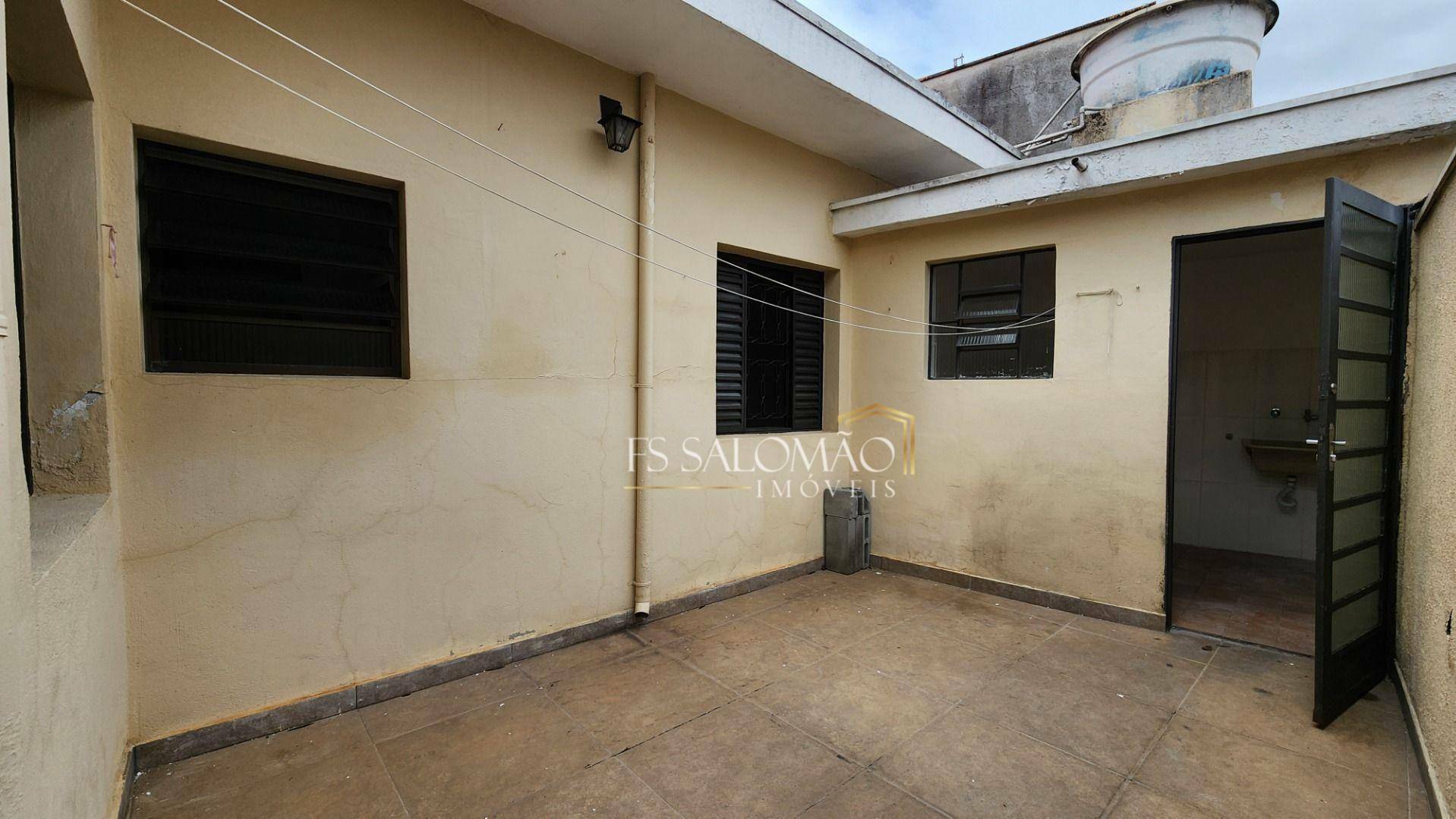 Casa à venda com 2 quartos, 158m² - Foto 13