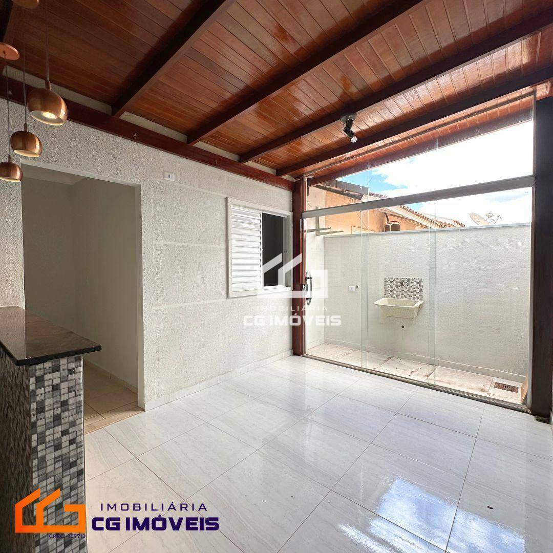 Casa à venda com 2 quartos, 41m² - Foto 8