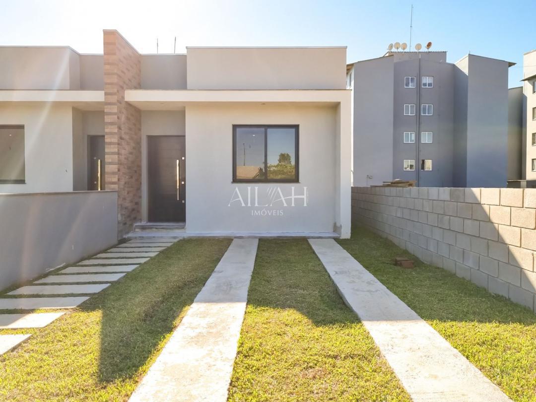 Casa à venda com 3 quartos, 70m² - Foto 2