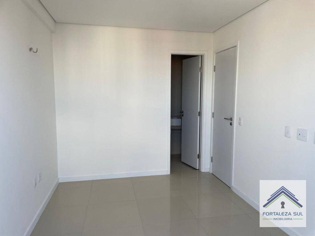 Apartamento à venda com 3 quartos, 107m² - Foto 10