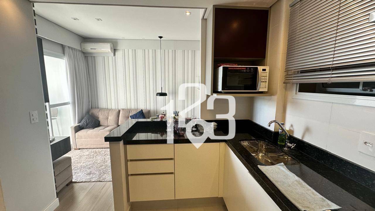 Apartamento à venda com 2 quartos, 55m² - Foto 13