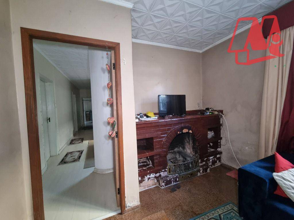 Casa à venda com 5 quartos, 244m² - Foto 8