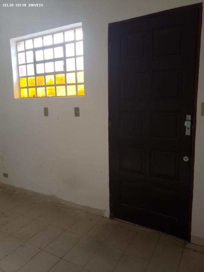 Casa à venda com 2 quartos, 250m² - Foto 35