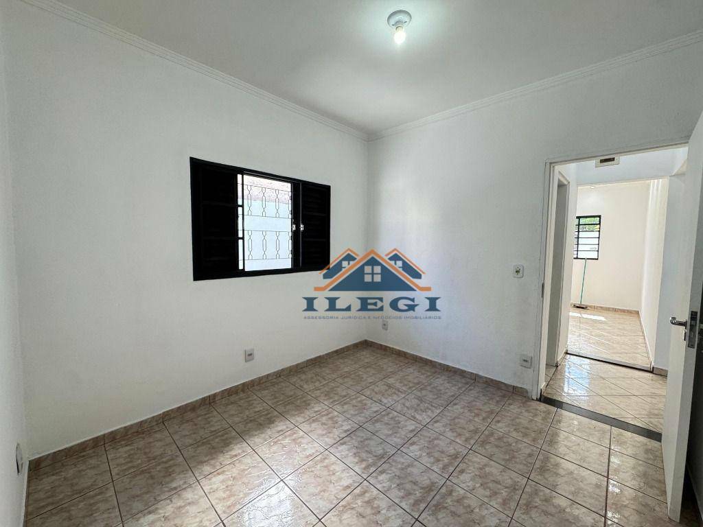 Casa à venda com 2 quartos, 80m² - Foto 17