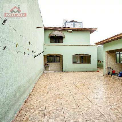 Casa para alugar com 4 quartos, 229M2 - Foto 12