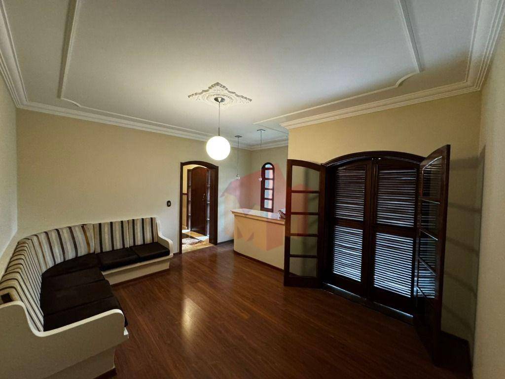 Casa, 4 quartos, 263 m² - Foto 4