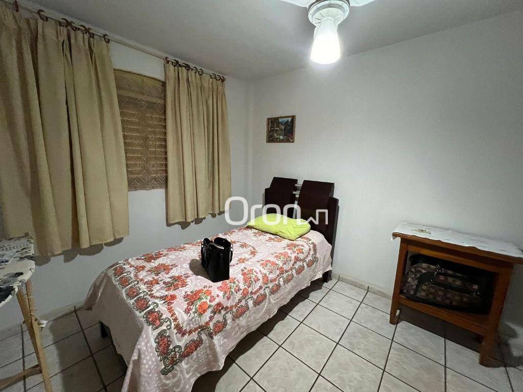 Casa à venda com 3 quartos, 180m² - Foto 4