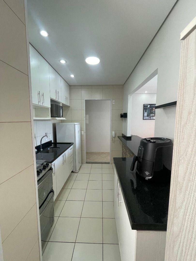 Apartamento para alugar com 2 quartos, 63m² - Foto 8