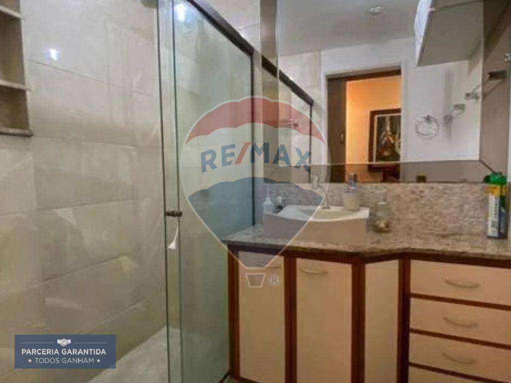 Apartamento à venda com 2 quartos, 75m² - Foto 19