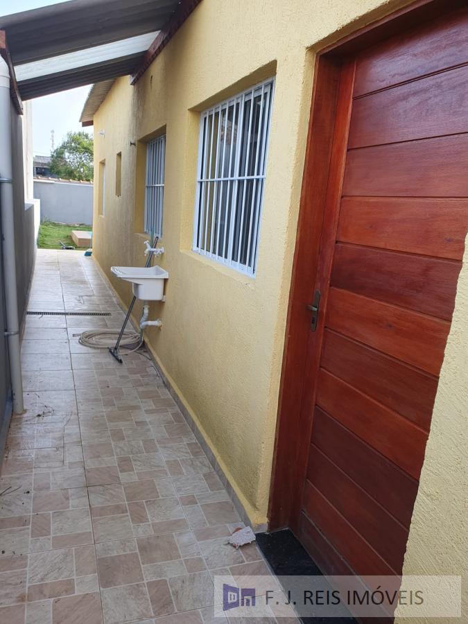 Casa à venda com 2 quartos, 160m² - Foto 3