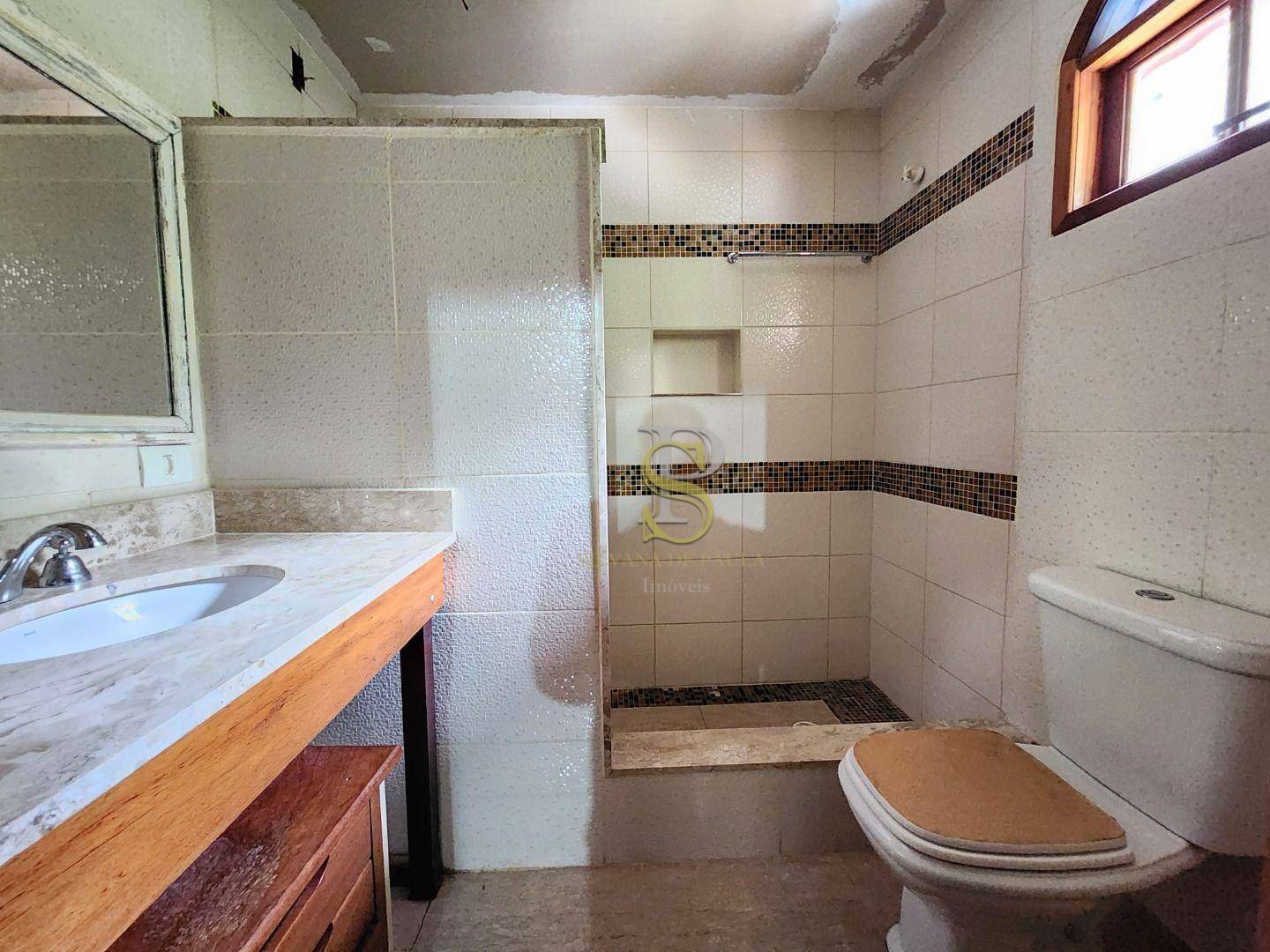 Casa de Condomínio à venda com 4 quartos, 320m² - Foto 32