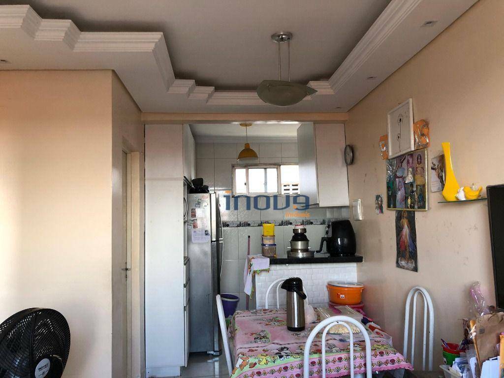 Apartamento à venda com 2 quartos, 41m² - Foto 12