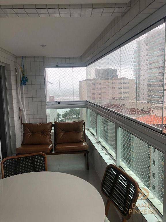 Apartamento à venda com 3 quartos, 115m² - Foto 1