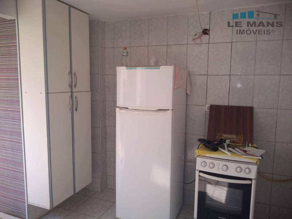 Casa à venda com 4 quartos, 202m² - Foto 28