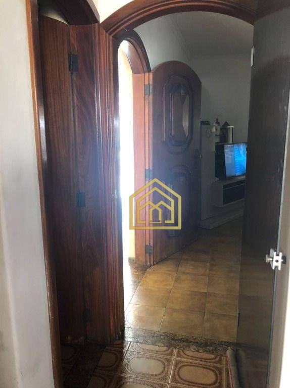 Sobrado à venda com 4 quartos, 232m² - Foto 18