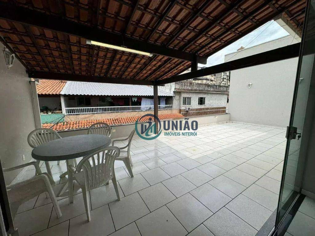 Casa à venda com 3 quartos, 140m² - Foto 4