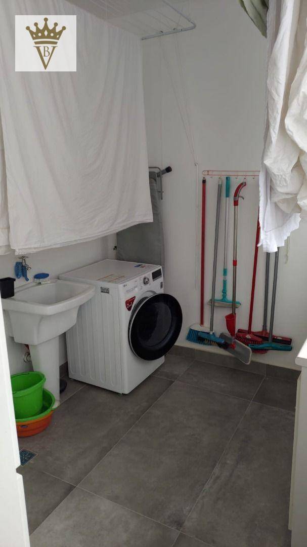 Apartamento à venda com 2 quartos, 141m² - Foto 3