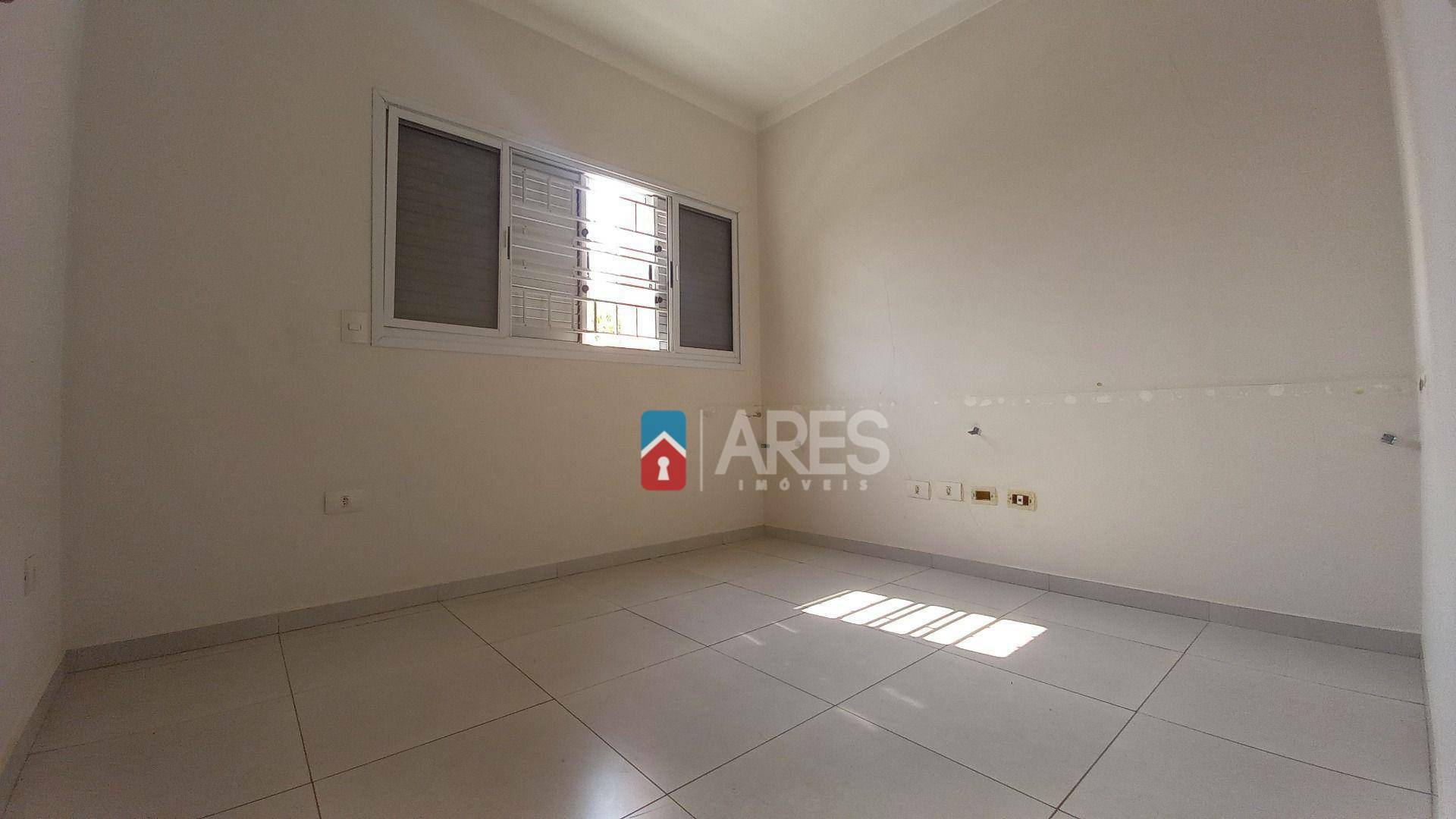 Casa à venda com 2 quartos, 69m² - Foto 3