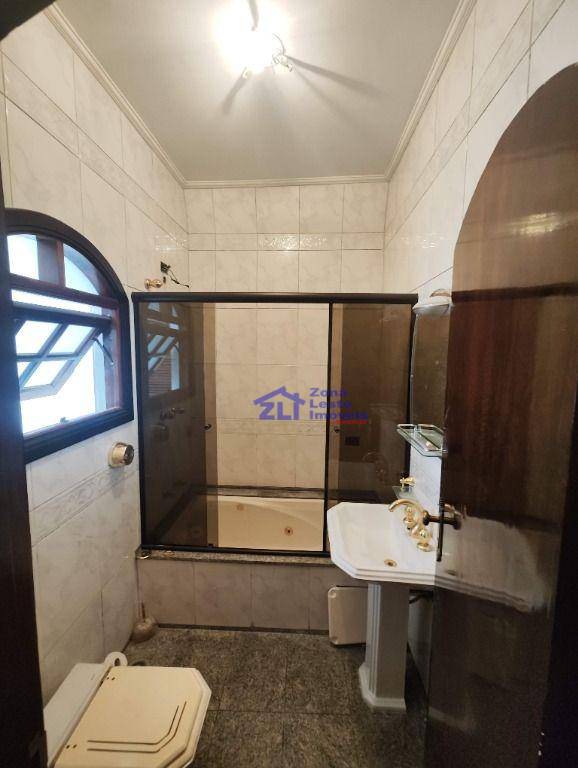 Casa à venda e aluguel com 3 quartos, 148m² - Foto 12