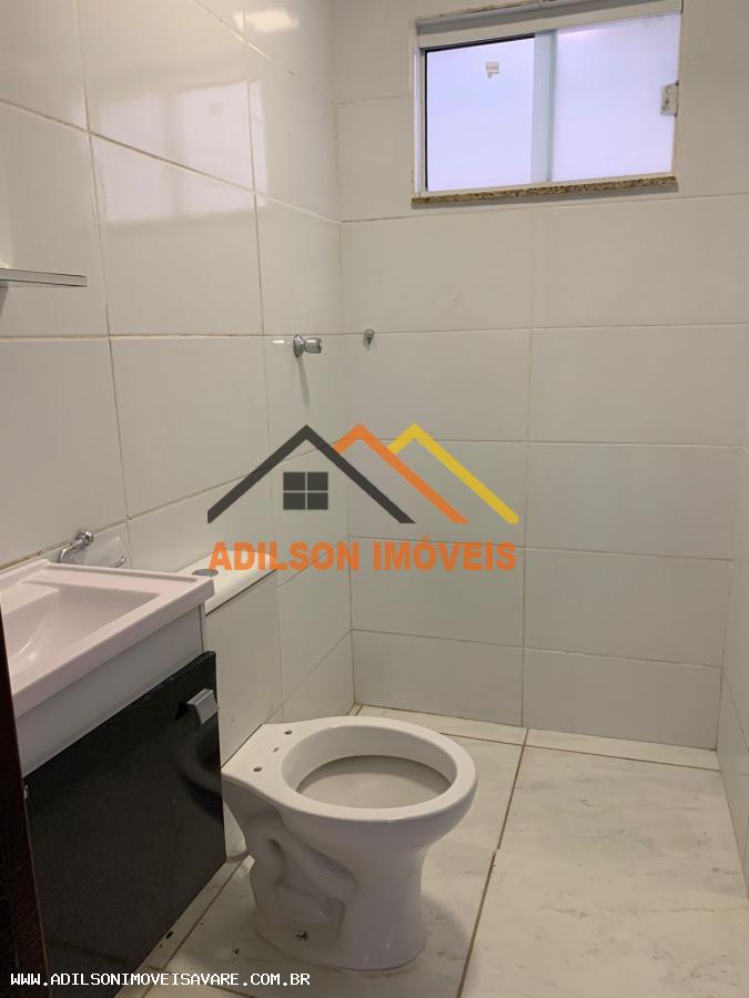 Casa à venda com 2 quartos, 190m² - Foto 2