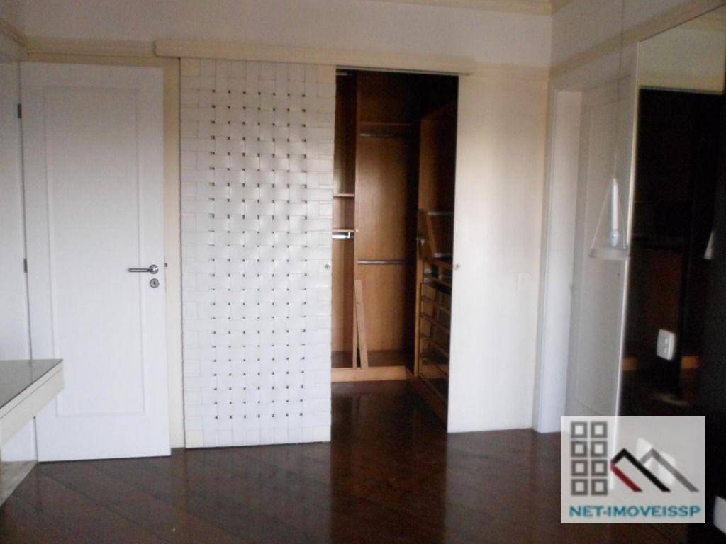 Apartamento à venda com 4 quartos, 224m² - Foto 17