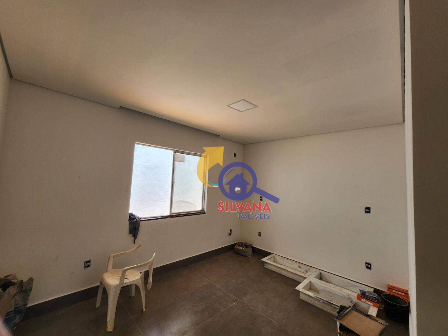 Casa à venda com 3 quartos, 90m² - Foto 28